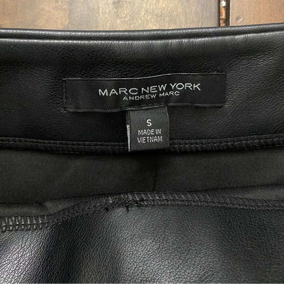 NWT Marc New York Women’s Elegant Small Suede Black Mini Skirt with Gold Accents - Picture 5 of 6